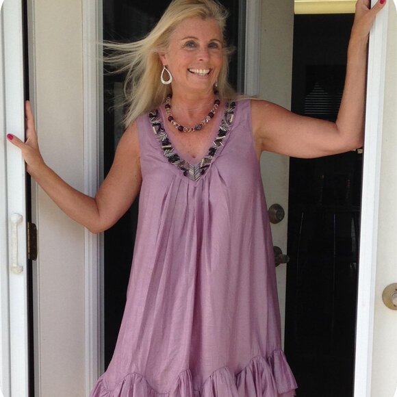 Meet your Posher, Suzanne - Picture 2 of 2